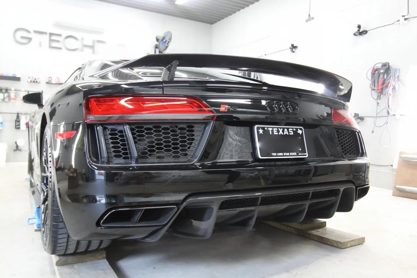 Black Audi R8 detailed by Derrick's Details in Austin, photo 8 of 20