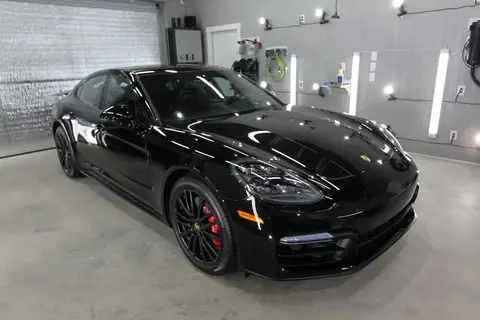 Black Porsche Panamera detailed by Derrick's Details