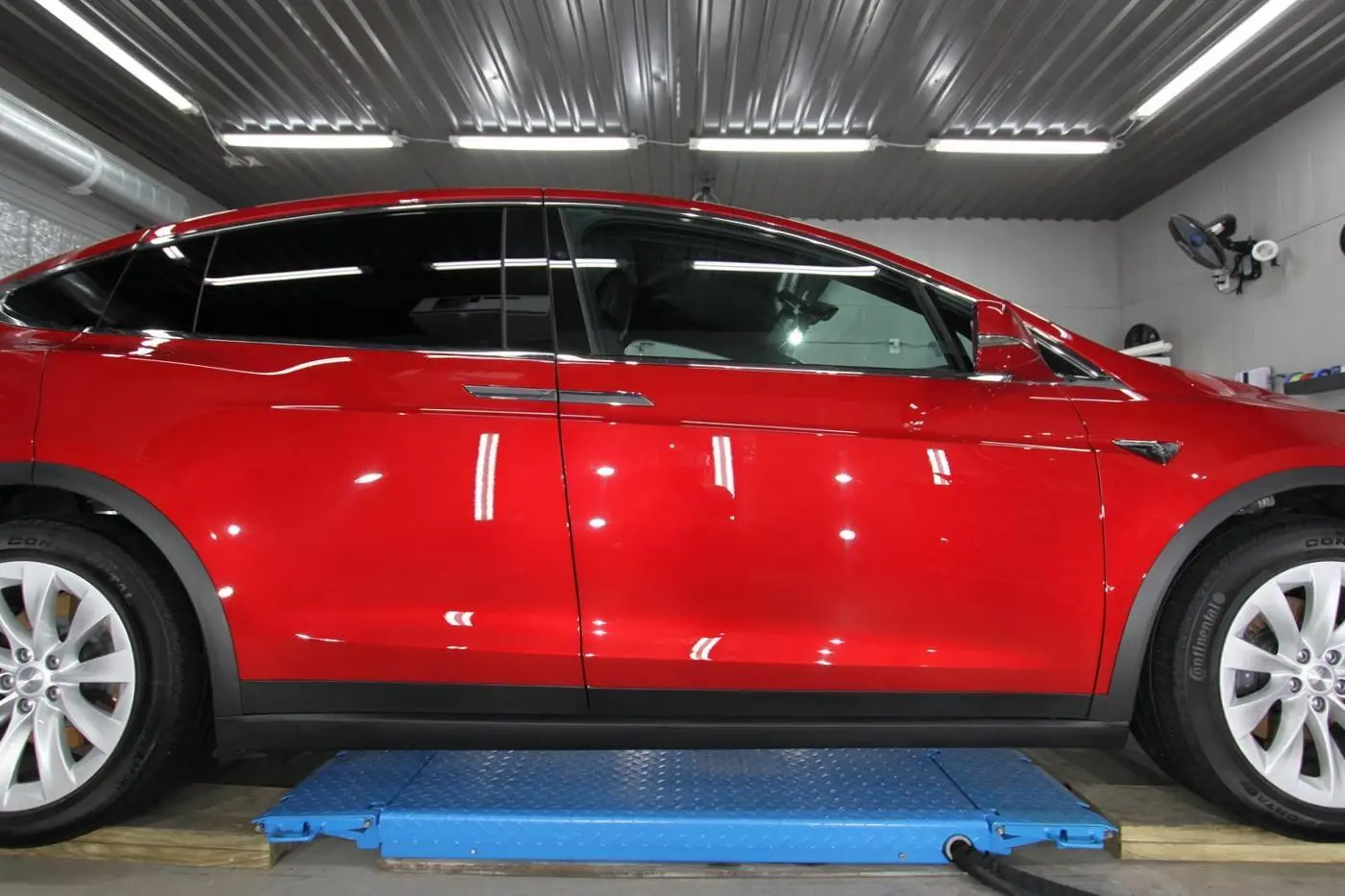 Red Tesla Model S detailed by Derrick's Details in Austin, photo 5 of 9