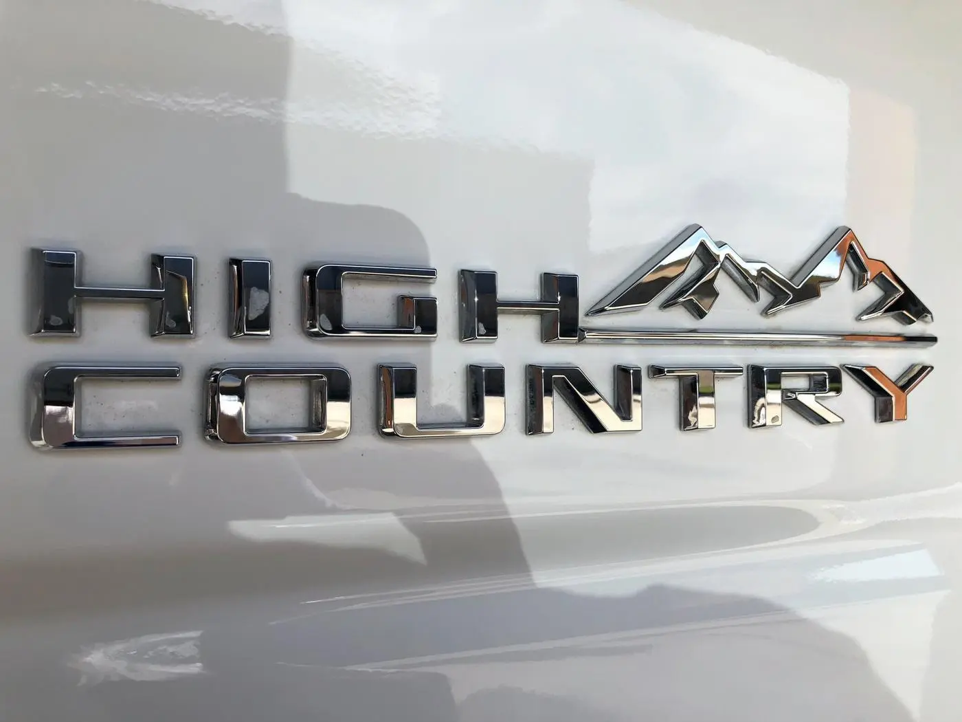 White Chevrolet Silverado 2500HD detailed by Derrick's Details in Austin, photo 15 of 17